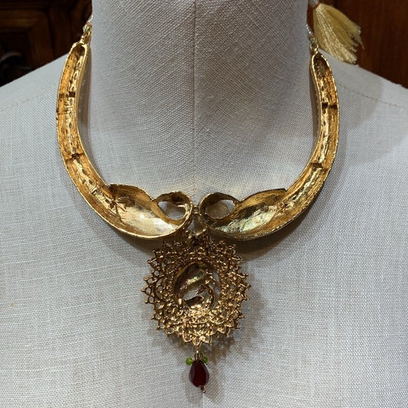 Indian/Bollywood Enamel Faux Zirconia Large Peacock Adjustable Length Necklace - Picture 7 of 7